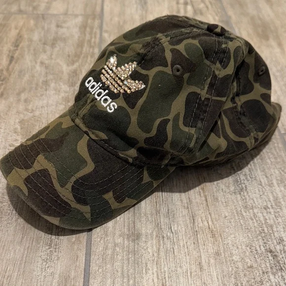 Adidas Green Camouflage Cap with Logo and rhinestones | adjustable - Picture 1 of 7